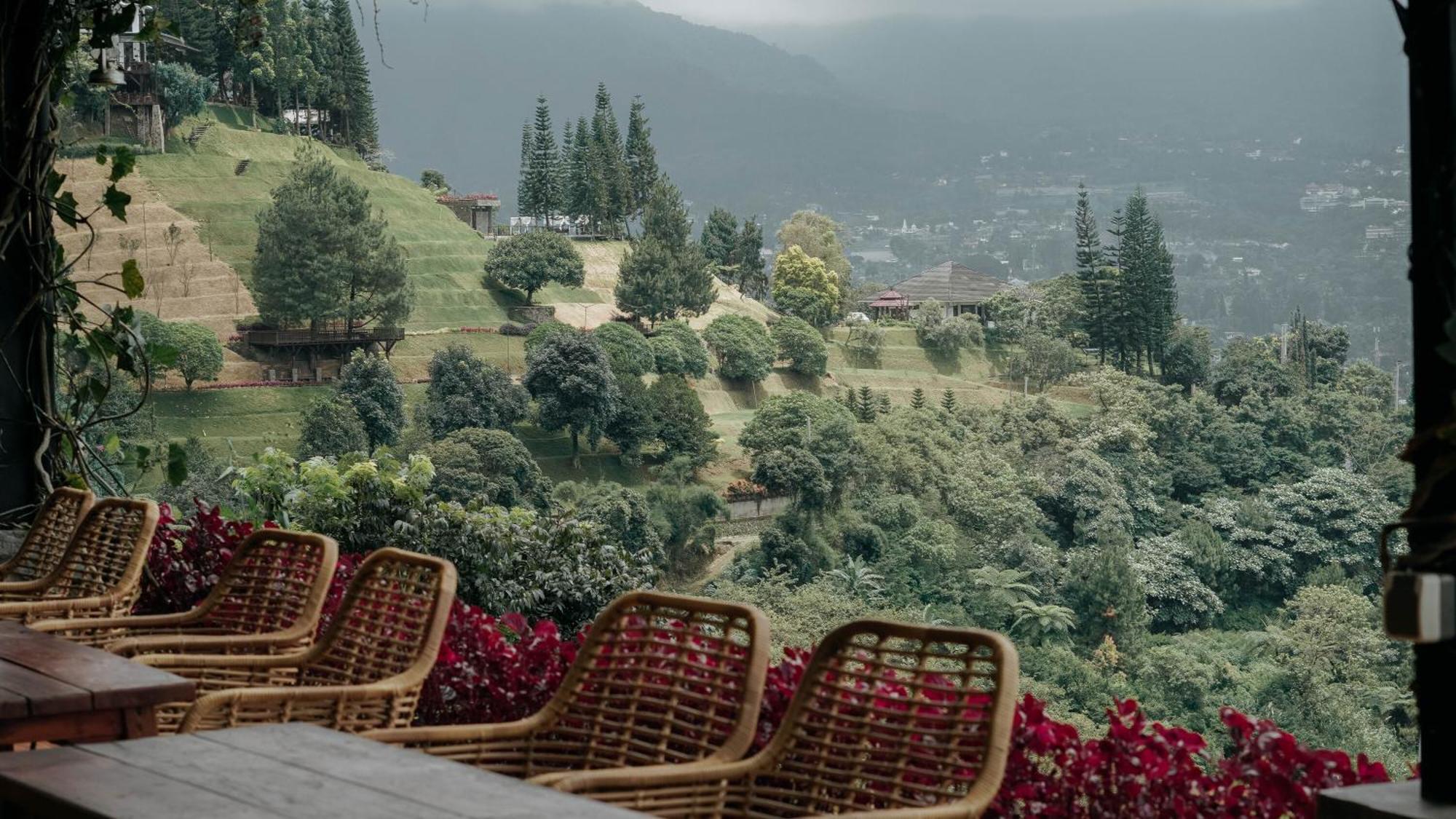 Damar Langit Resort Чисаруа Экстерьер фото