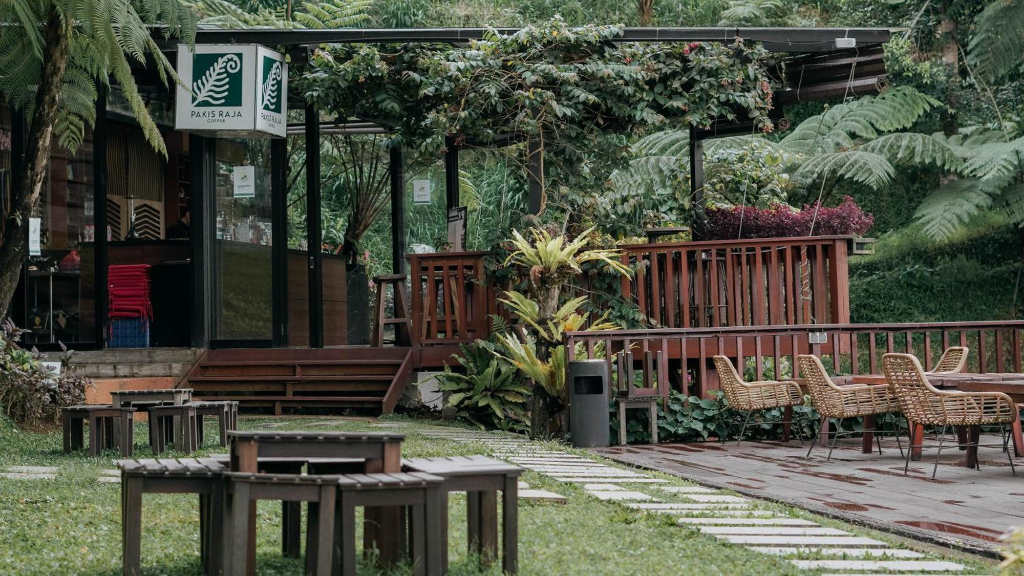 Damar Langit Resort Чисаруа Экстерьер фото
