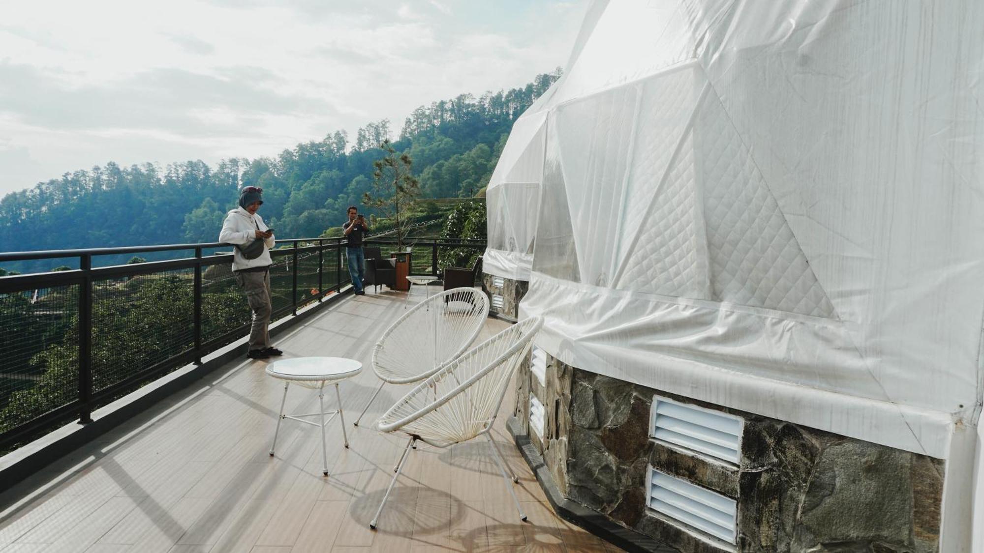 Damar Langit Resort Чисаруа Экстерьер фото